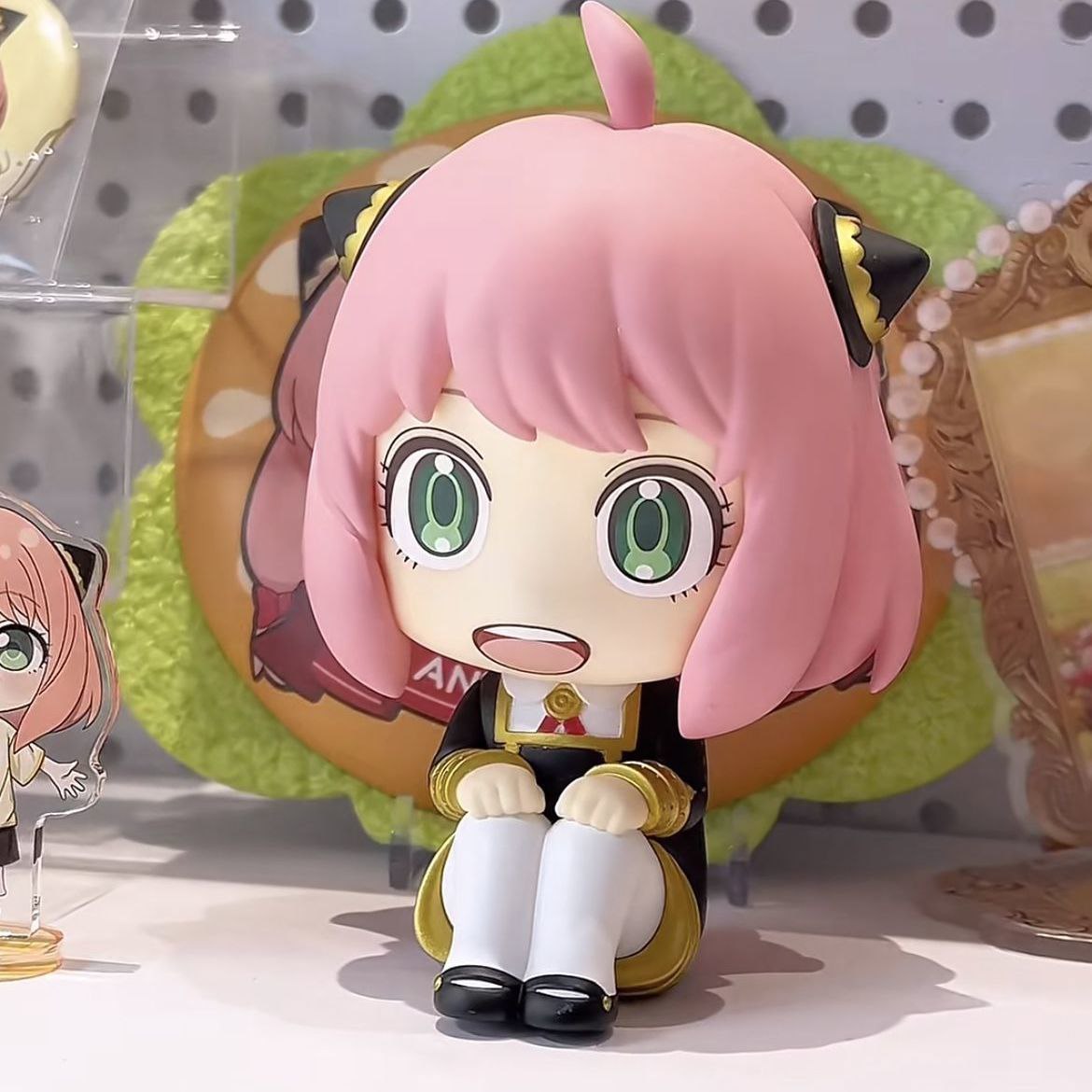 New seated Anya figure, spy playhouse doll, cute desktop ornament