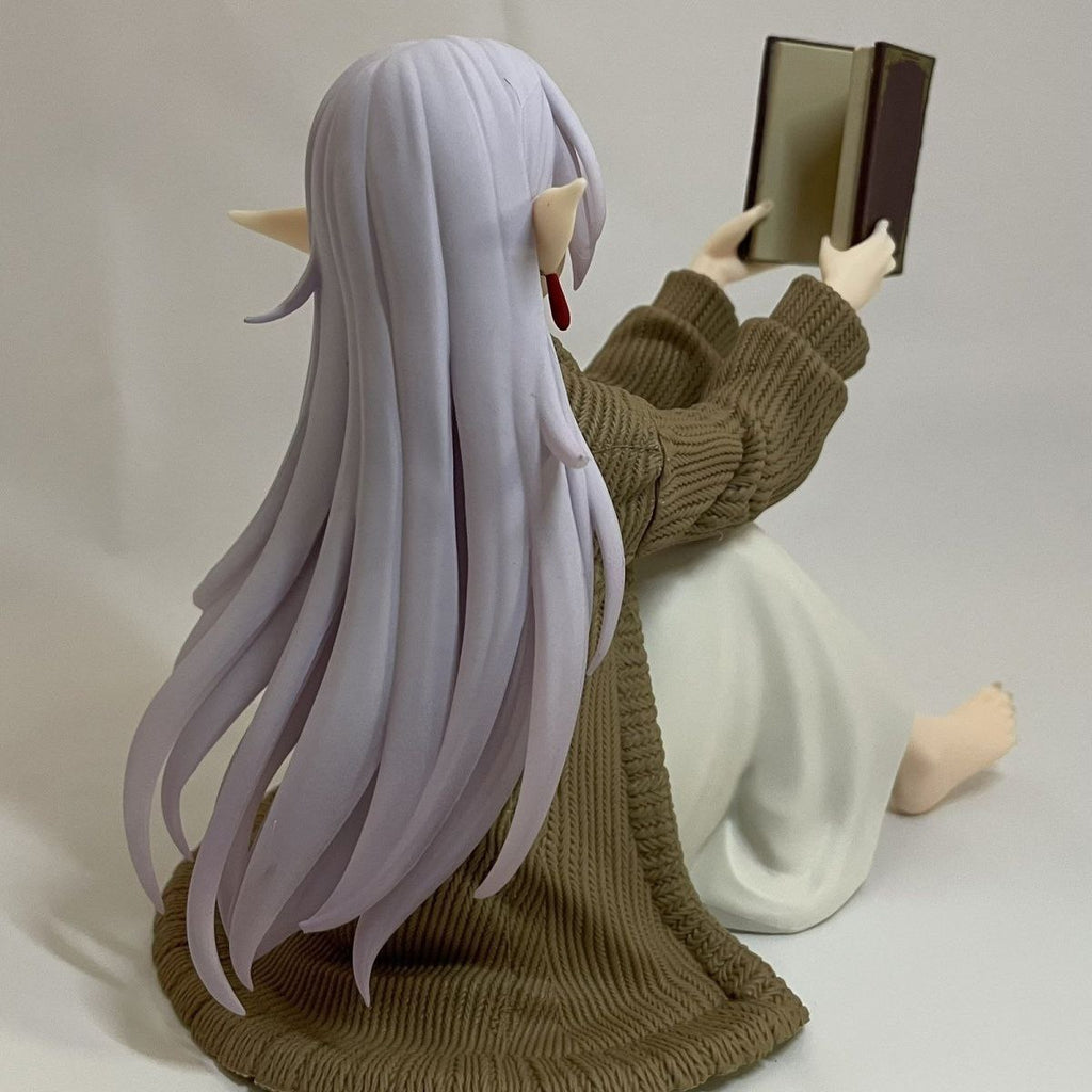 Frieren loungewear instant noodle press figurine, anime girl desktop computer case ornament.