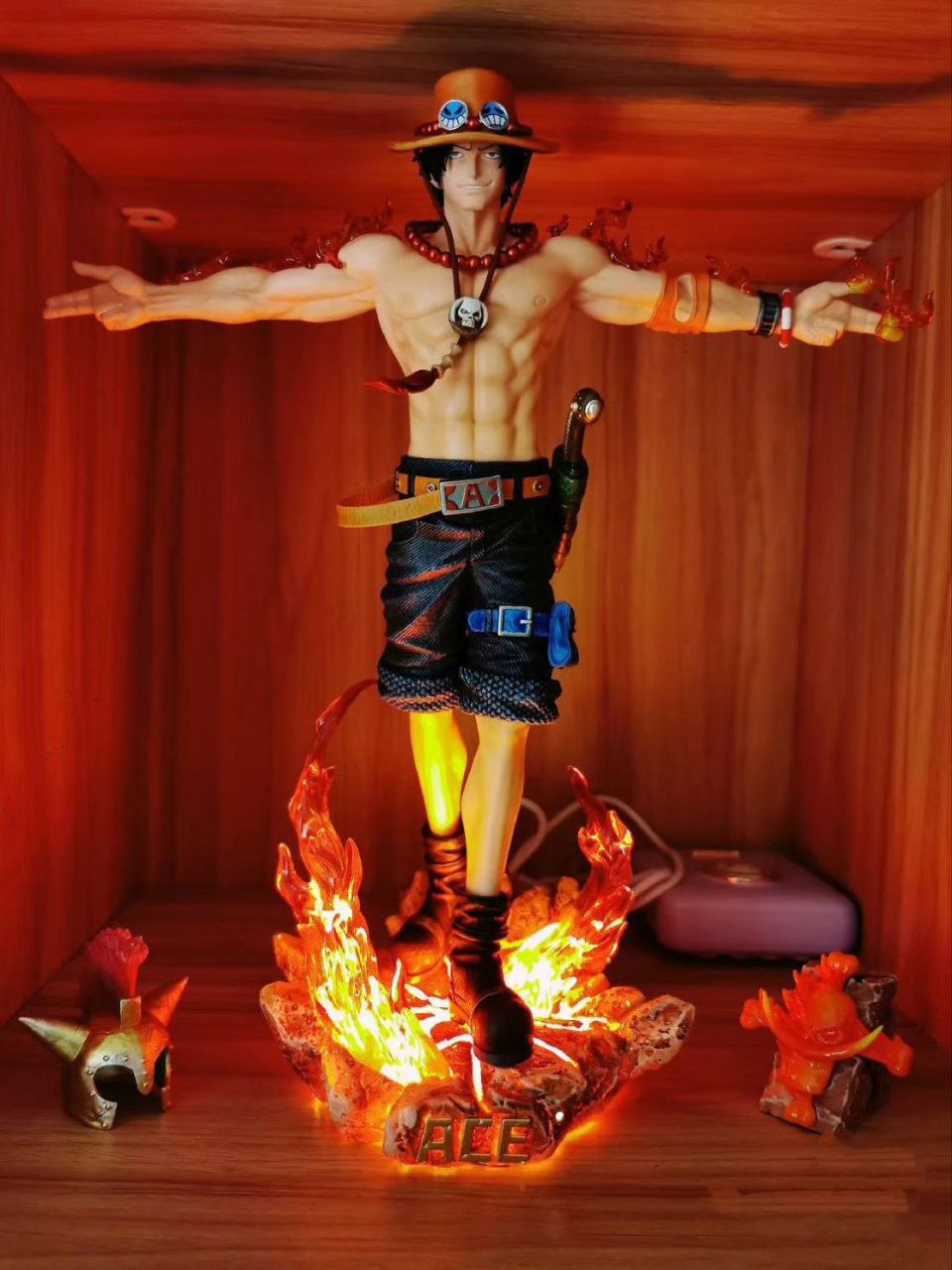 [In Stock] LX Extended Arm Ace Back View Illuminated Ace One Piece Resonance GK Luffy Figure Statue Model