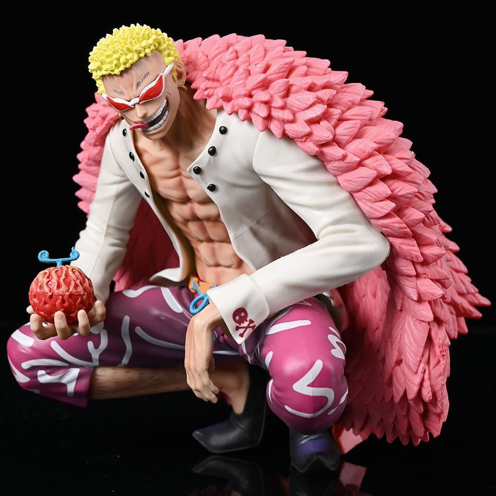 One Piece Shichibukai Doflamingo, crouching double-headed sculpted figure with Devil Fruit powers.