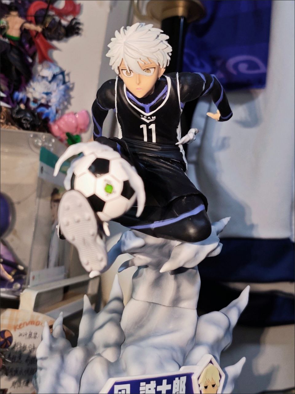 Premium Blue Lock Nagi Seishiro Figure Statue Ornament 1/7 Scale