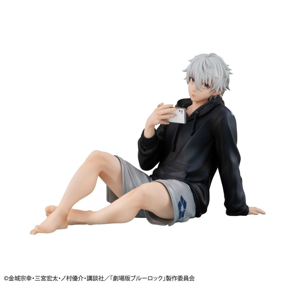 Blue Lock Sitting Posture Blue Prison Nagi Seishiro Anime Toy Figurine Ornament Domestic Version Figure Model Gift