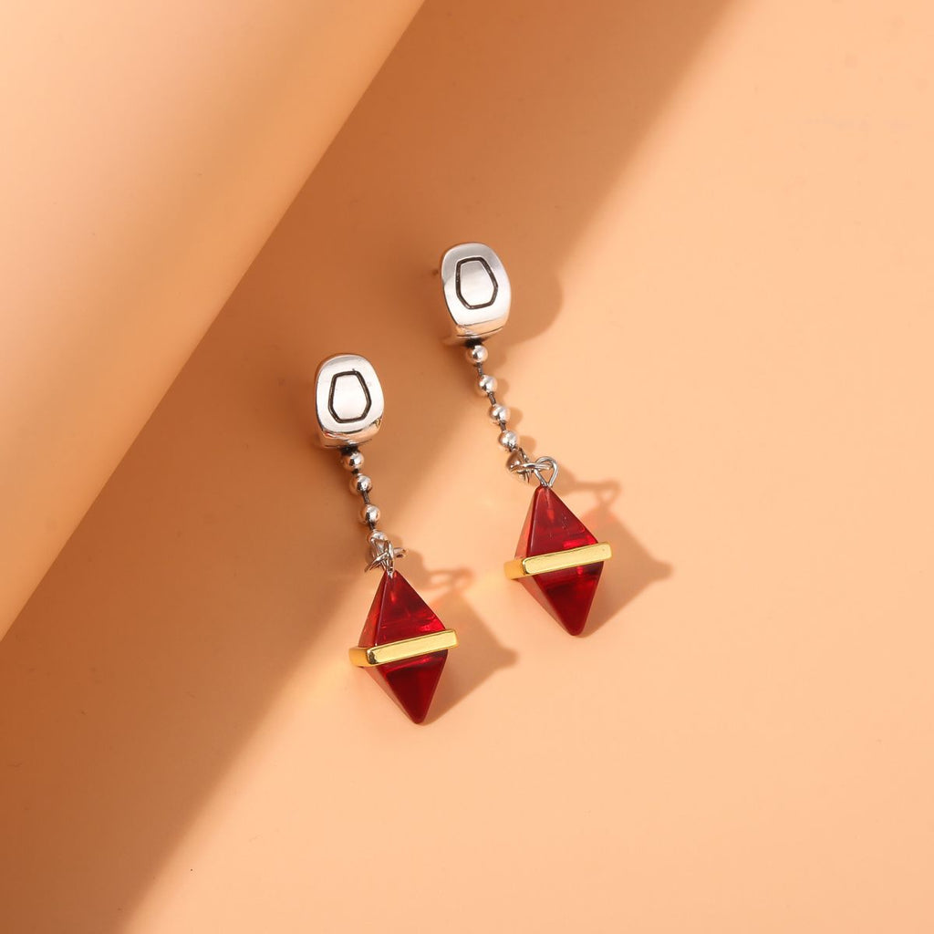 Anime merchandise: Hunter x Hunter Kurapika earrings, ear studs, cosplay costumes, earrings