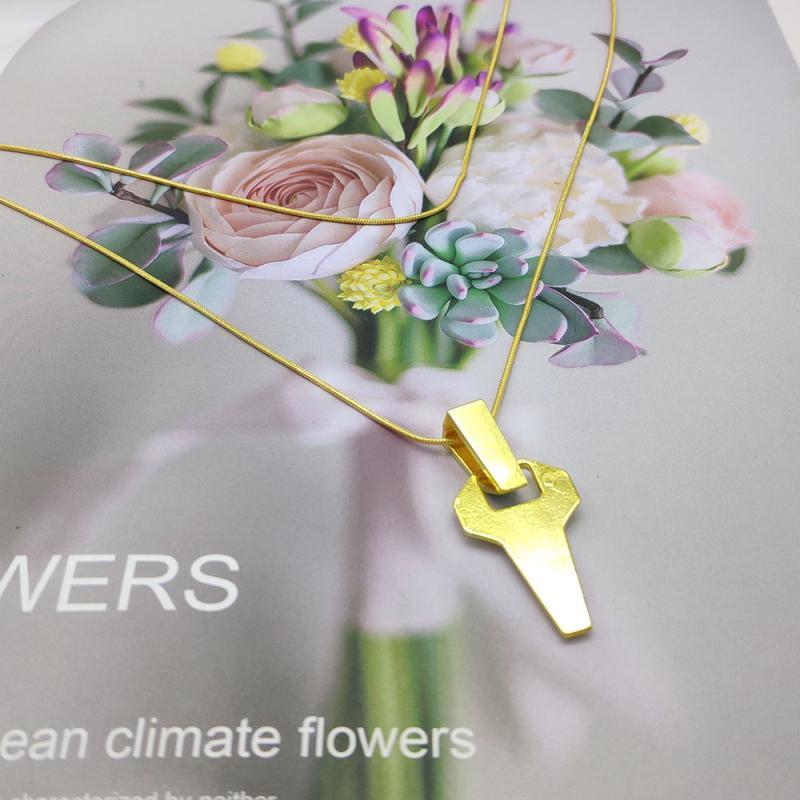 Cyberpunk Edgerunner runner Davia's necklace, cross fluorescent pendant necklace, wholesale.