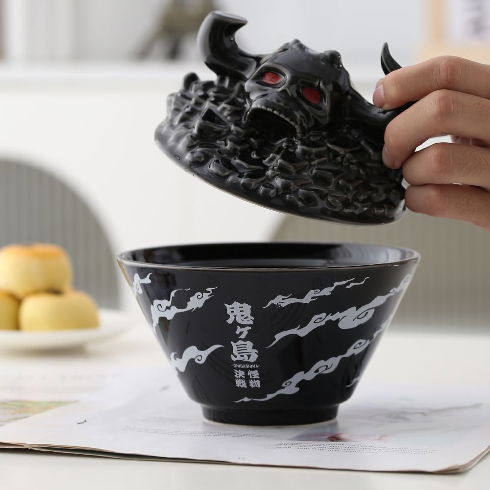 Authentic export overstock One Piece Onigashima Kaido ceramic instant noodle bowl with lid, heat-resistant, and customizable for home use.
