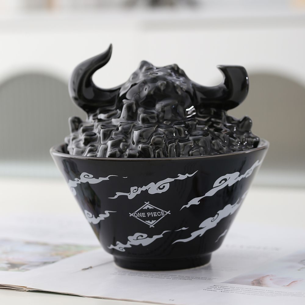 Authentic export overstock One Piece Onigashima Kaido ceramic instant noodle bowl with lid, heat-resistant, and customizable for home use.