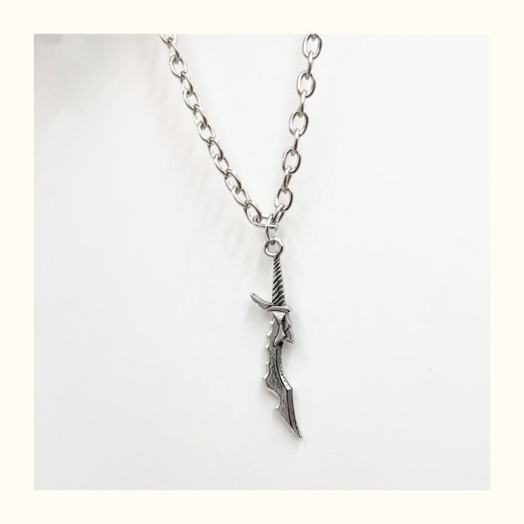 Anime "I Upgrade Alone" Cheng Xiaoyu, Mizushino Shun Weapon Model, Short Blade Necklace Pendant Jewelry