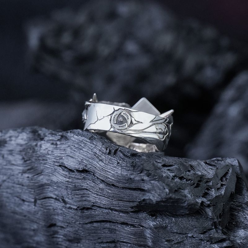 Naruto anime-themed ring, irregular design, versatile, Uchiha Itachi kaleidoscope jewelry, a great gift for friends.