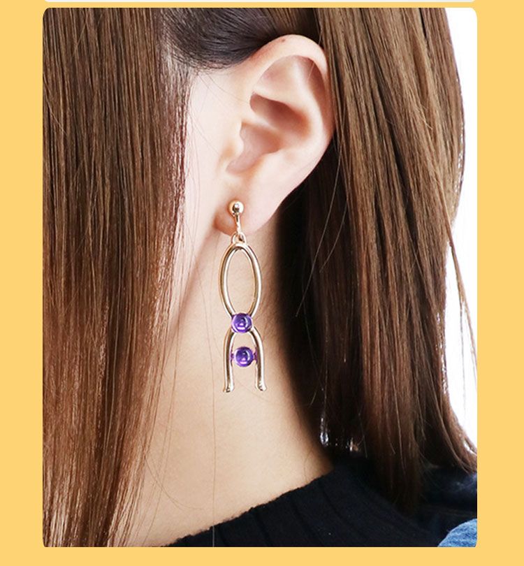 Anime merchandise: FGO Fate/Grand Order Gilgamesh (King of Heroes) earrings/ear clips, cosplay props.