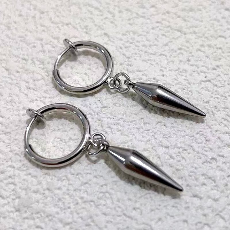 Niche Erza cosplay earring clips, street style stainless steel cone earring clips for couples without pierced ears, a perfect gift for Qixi Festival (Chinese Valentine's Day).