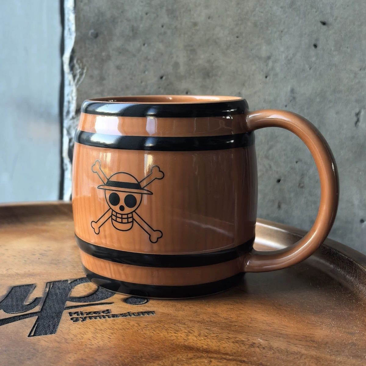 Japanese single-item loose goods, One Piece, Ichiban Kuji Straw Hat Shop wooden barrel mug, ceramic cartoon mug, coffee mug.