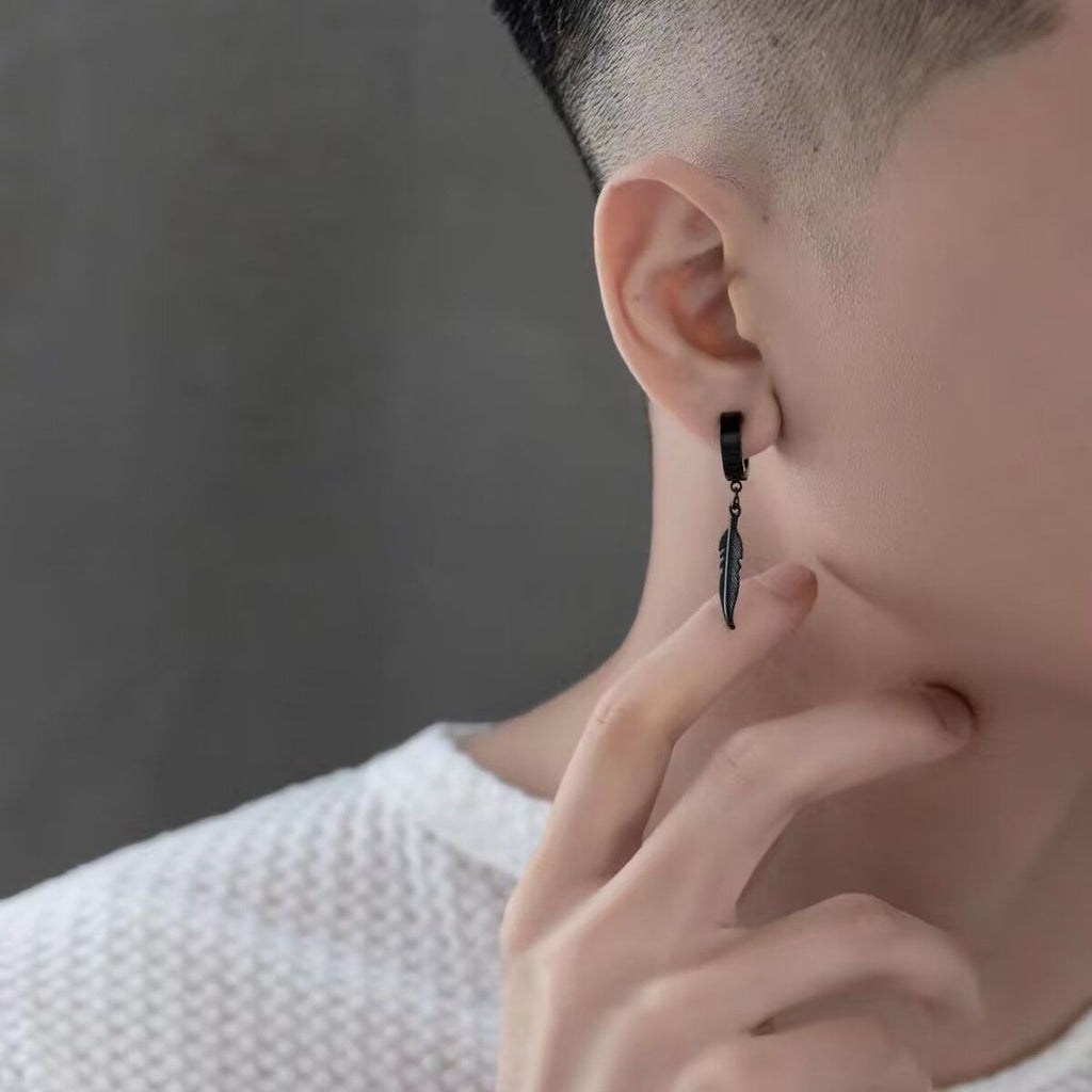 Men's earrings, high-end style, niche trendy men's earrings, no piercing, cool and stylish single earring clip-on earrings for men.