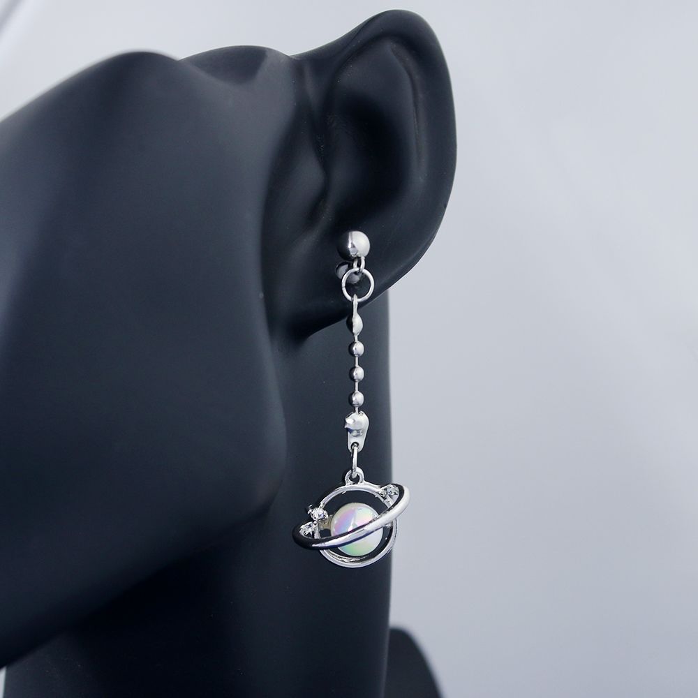 Lance Klein, the physical mage Matthew Lance Kuro, matching earrings for anime cosplay.